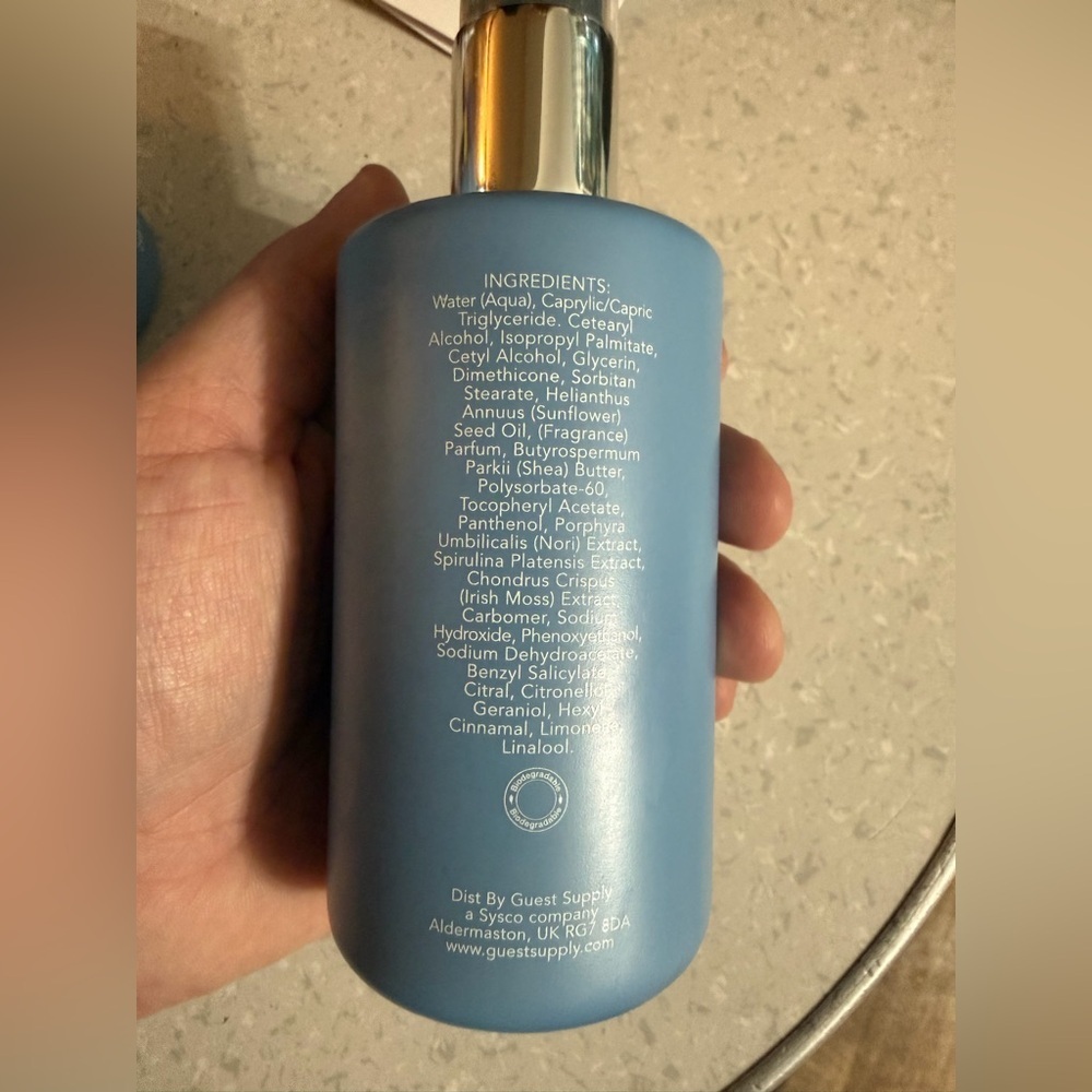 Blue Hydrating Body Lotion - Picture 2 of 2